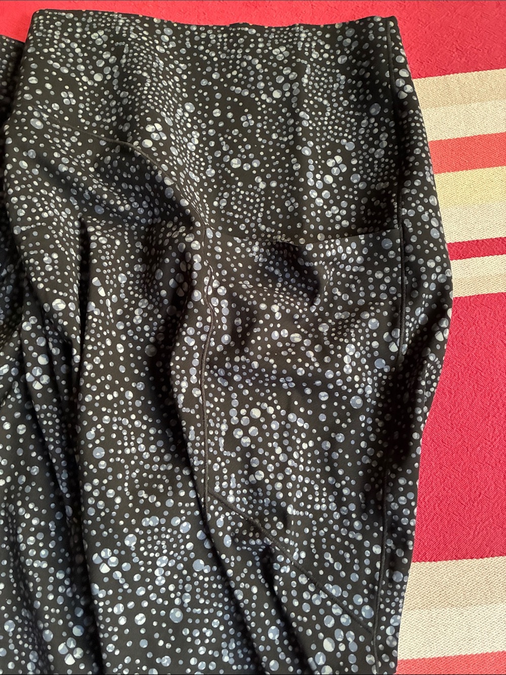 Sweaty Betty High Waist 7/8 Leggings in the Blue Celestial Dots. Plus Size XXL - Picture 4 of 8